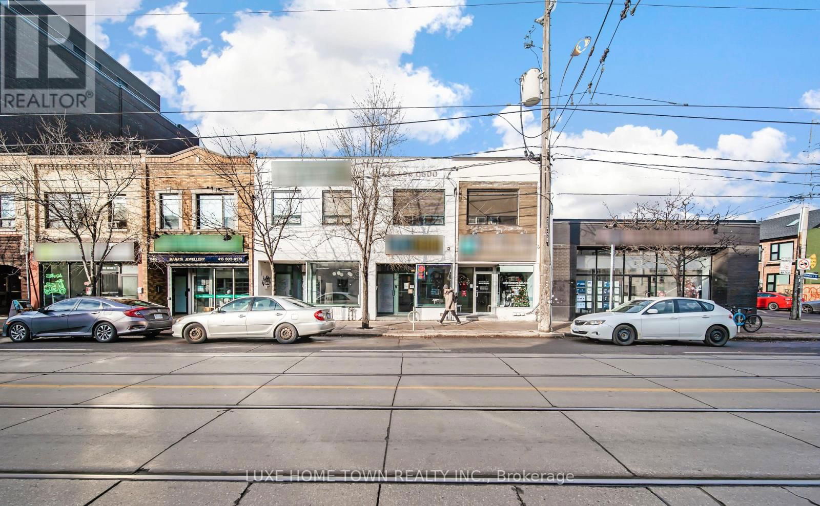 842 DUNDAS STREET WEST Image 47