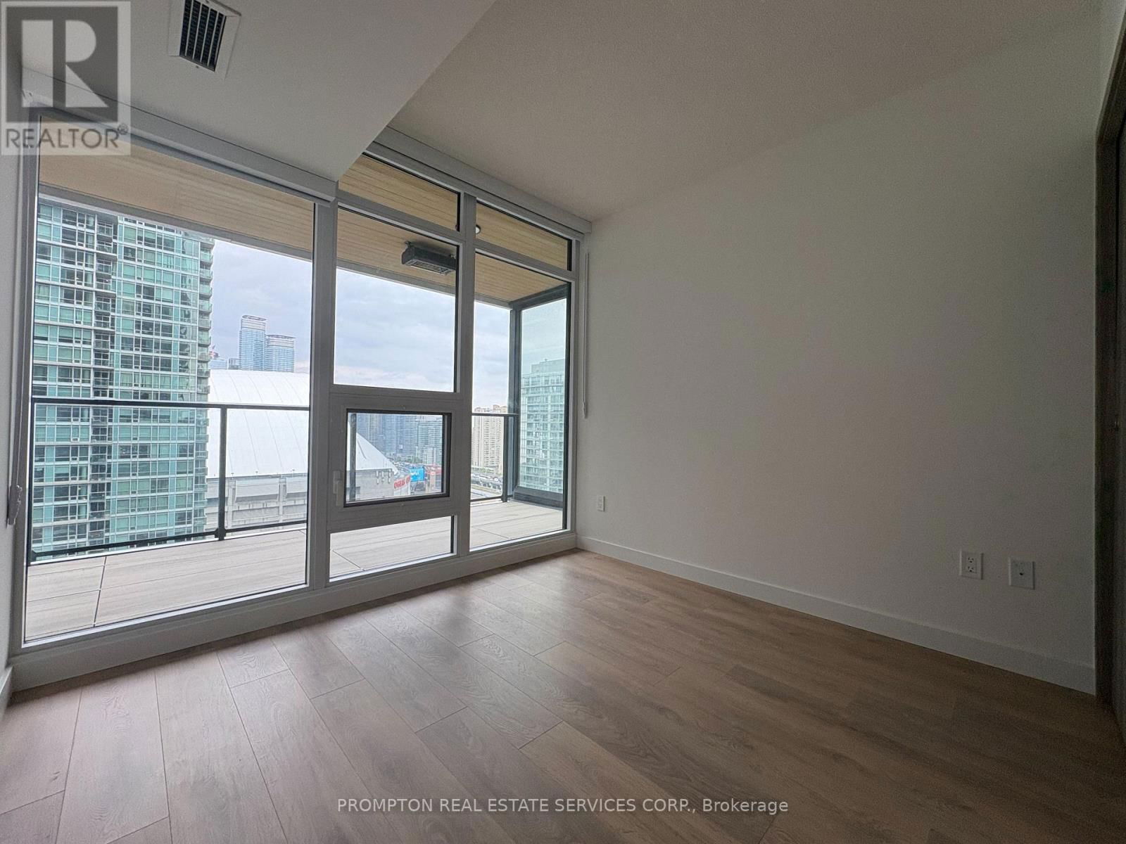 2109 - 3 CONCORD CITYPLACE WAY Image 2