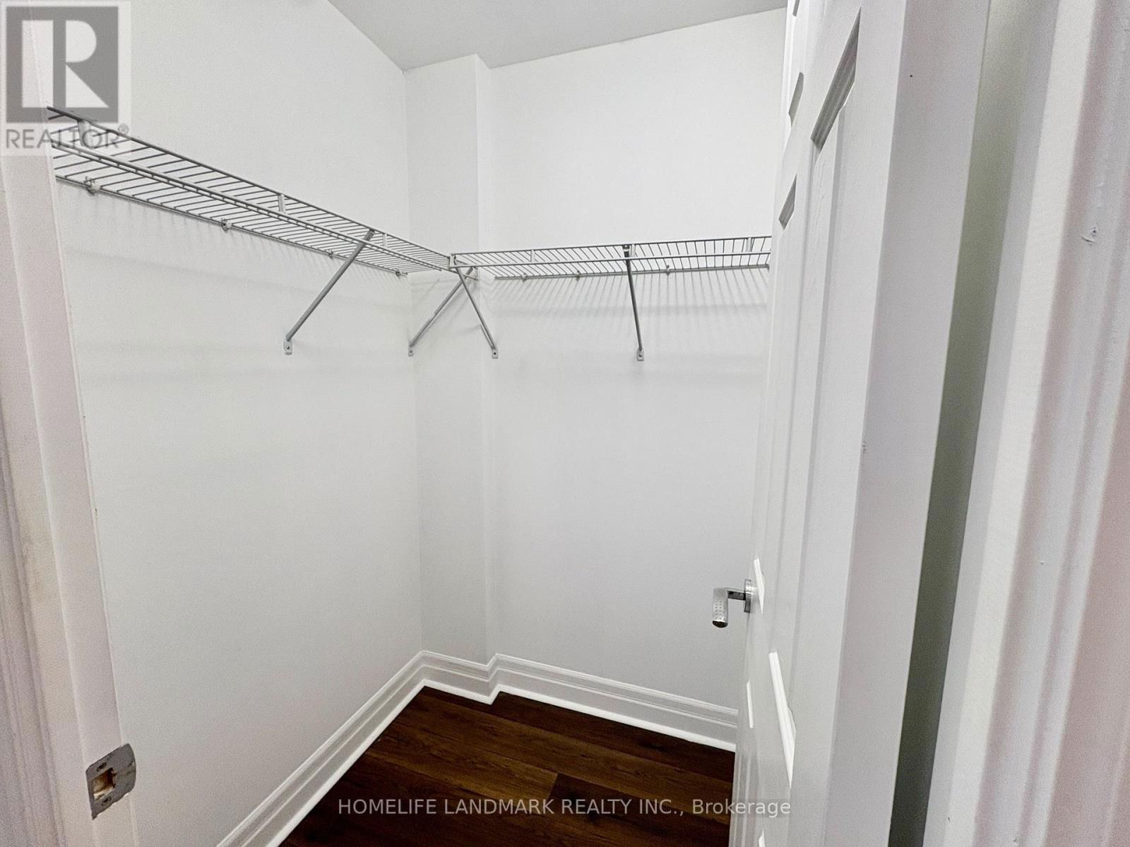 2102 - 35 BALMUTO STREET Image 17