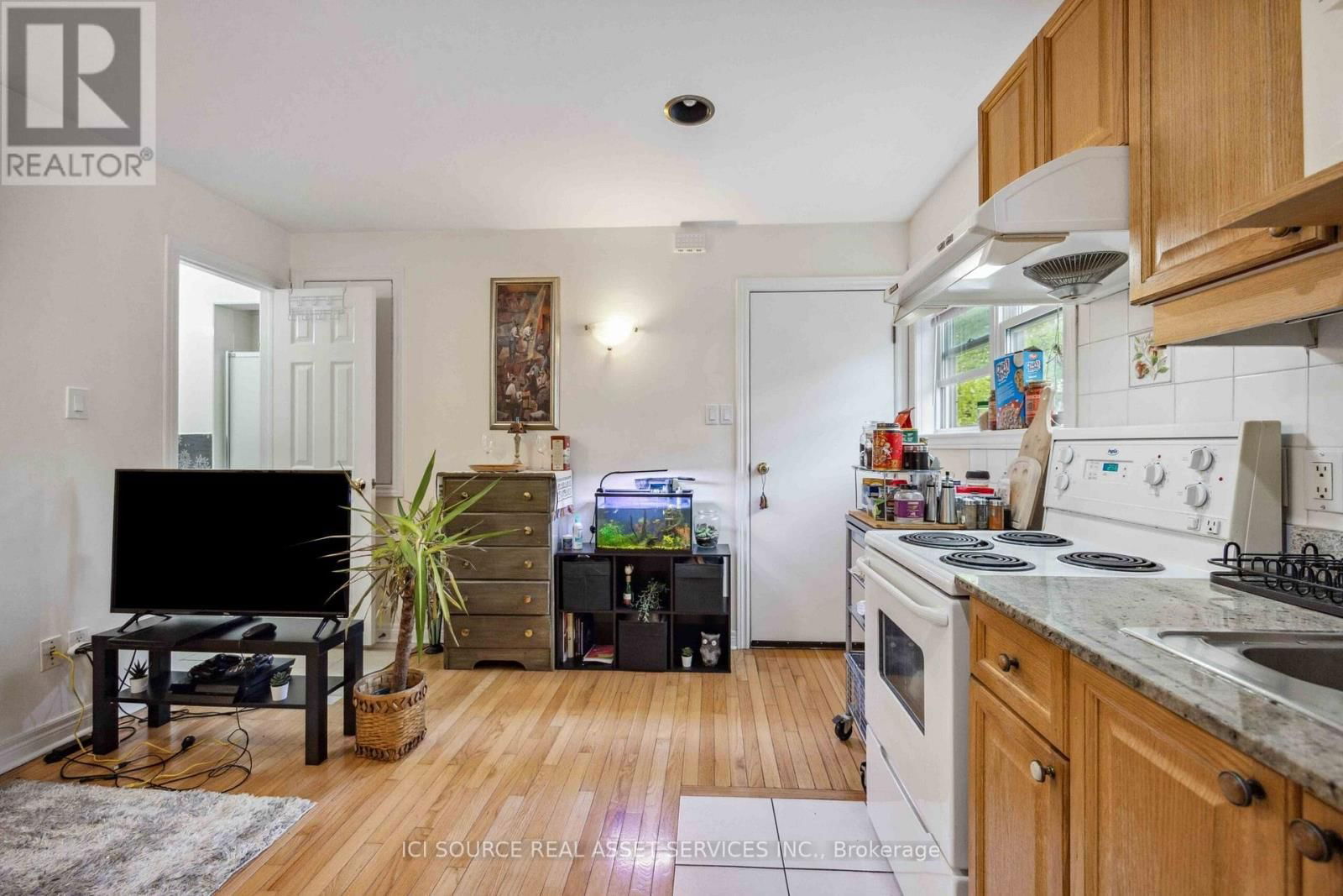 2nd Floor - 2 WARING COURT Image 6