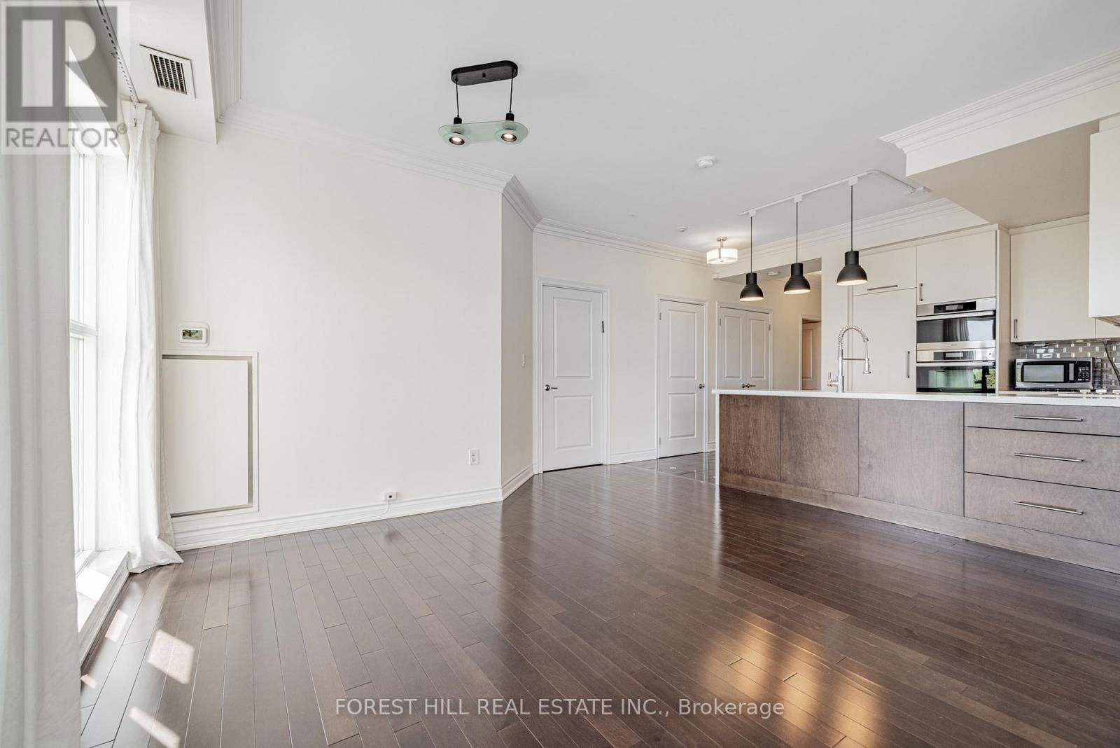 602 - 800 SPADINA ROAD Image 10