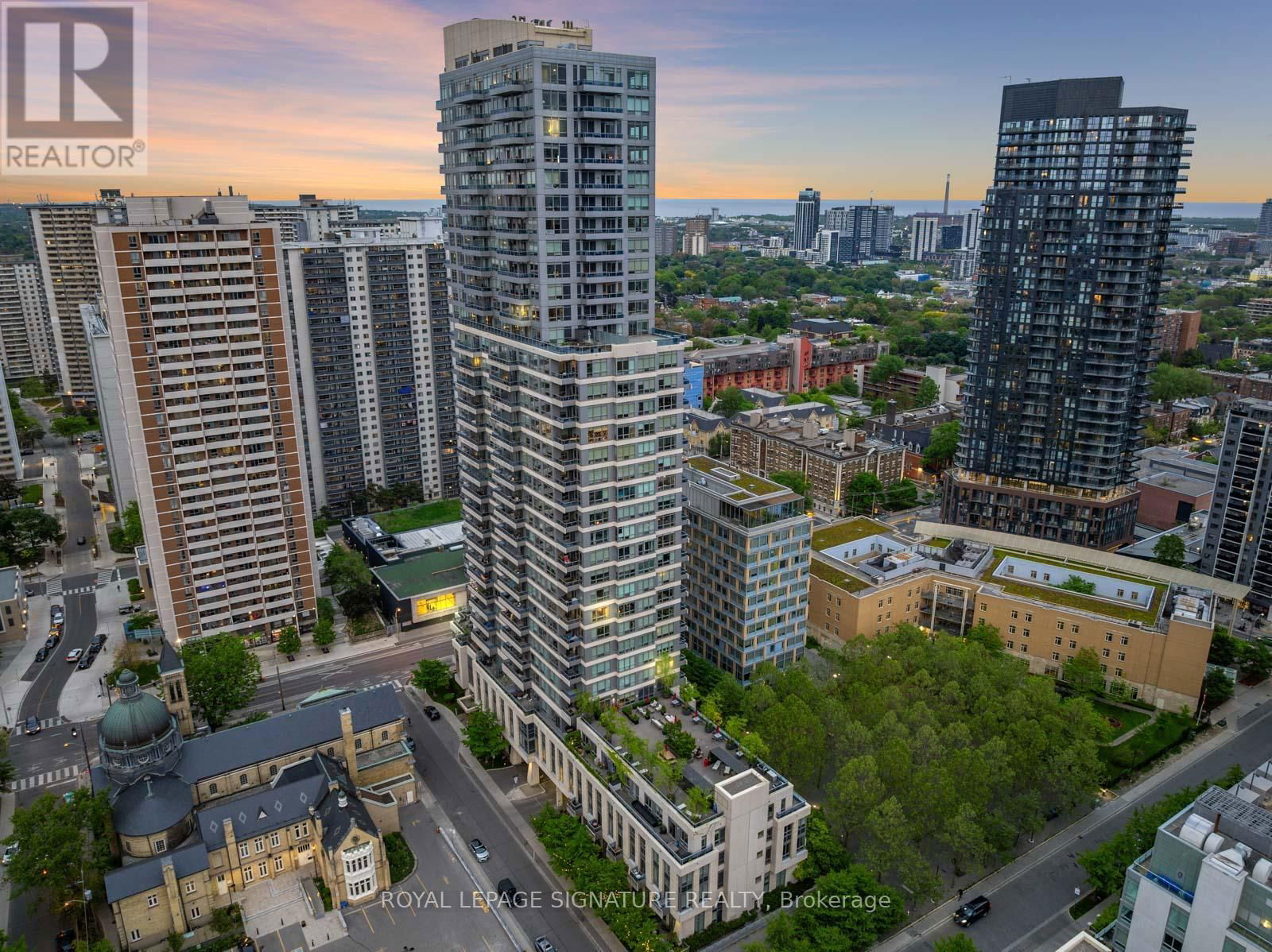 3207 - 500 SHERBOURNE STREET Image 1