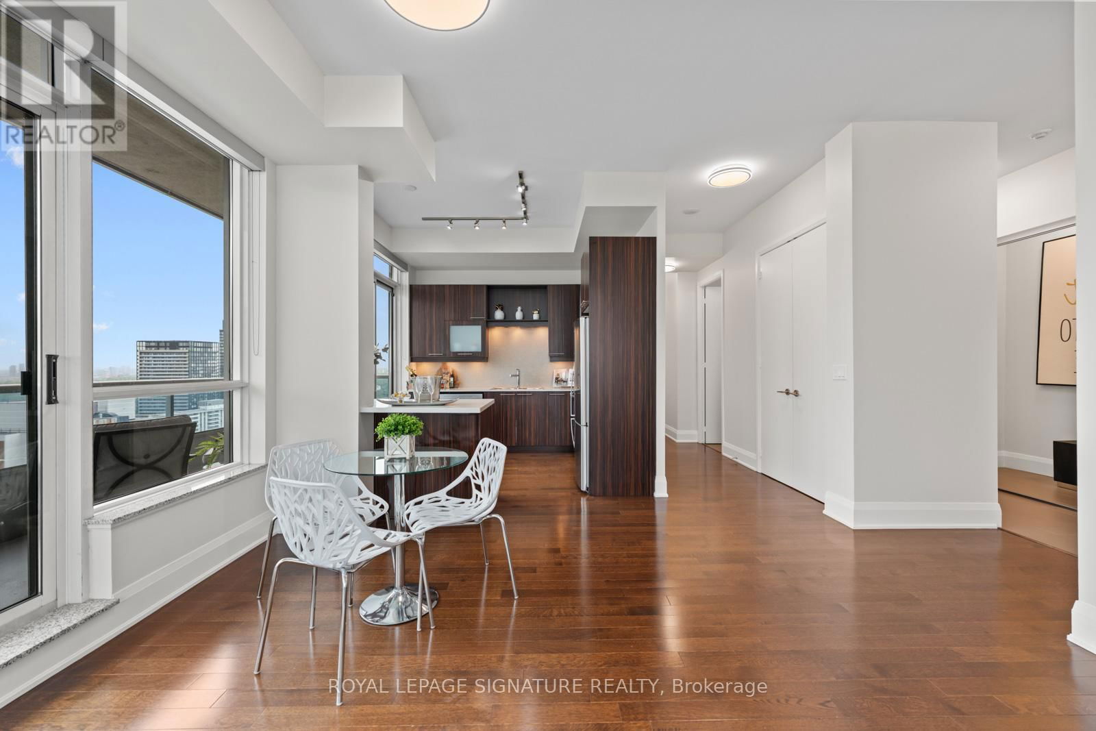 3207 - 500 SHERBOURNE STREET Image 12