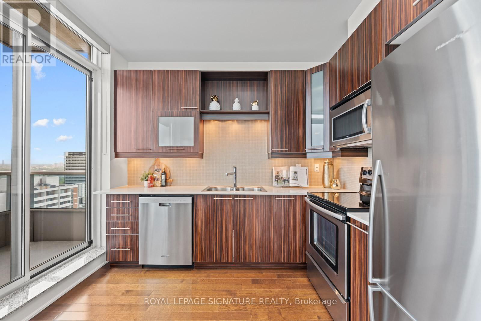 3207 - 500 SHERBOURNE STREET Image 15