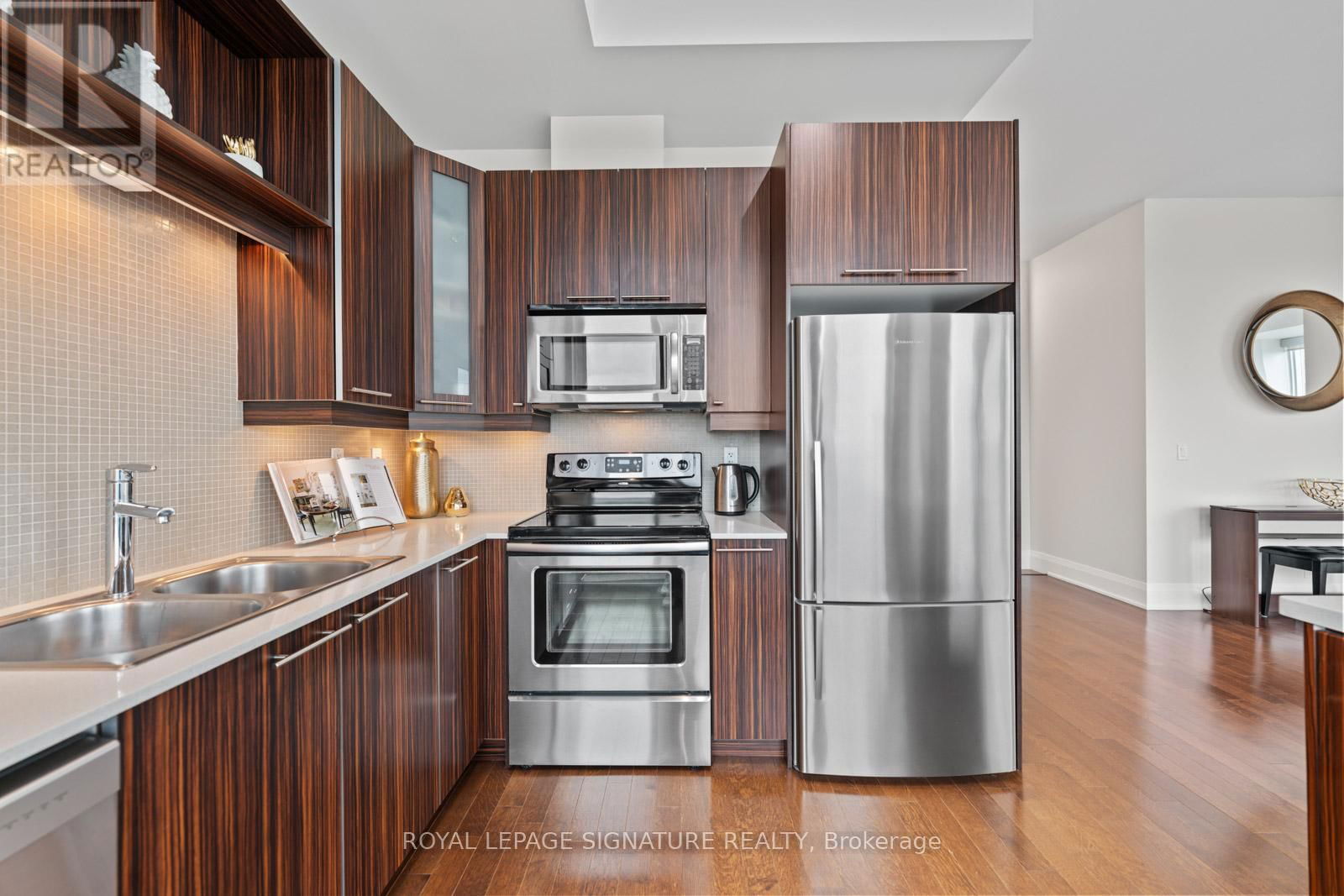 3207 - 500 SHERBOURNE STREET Image 17