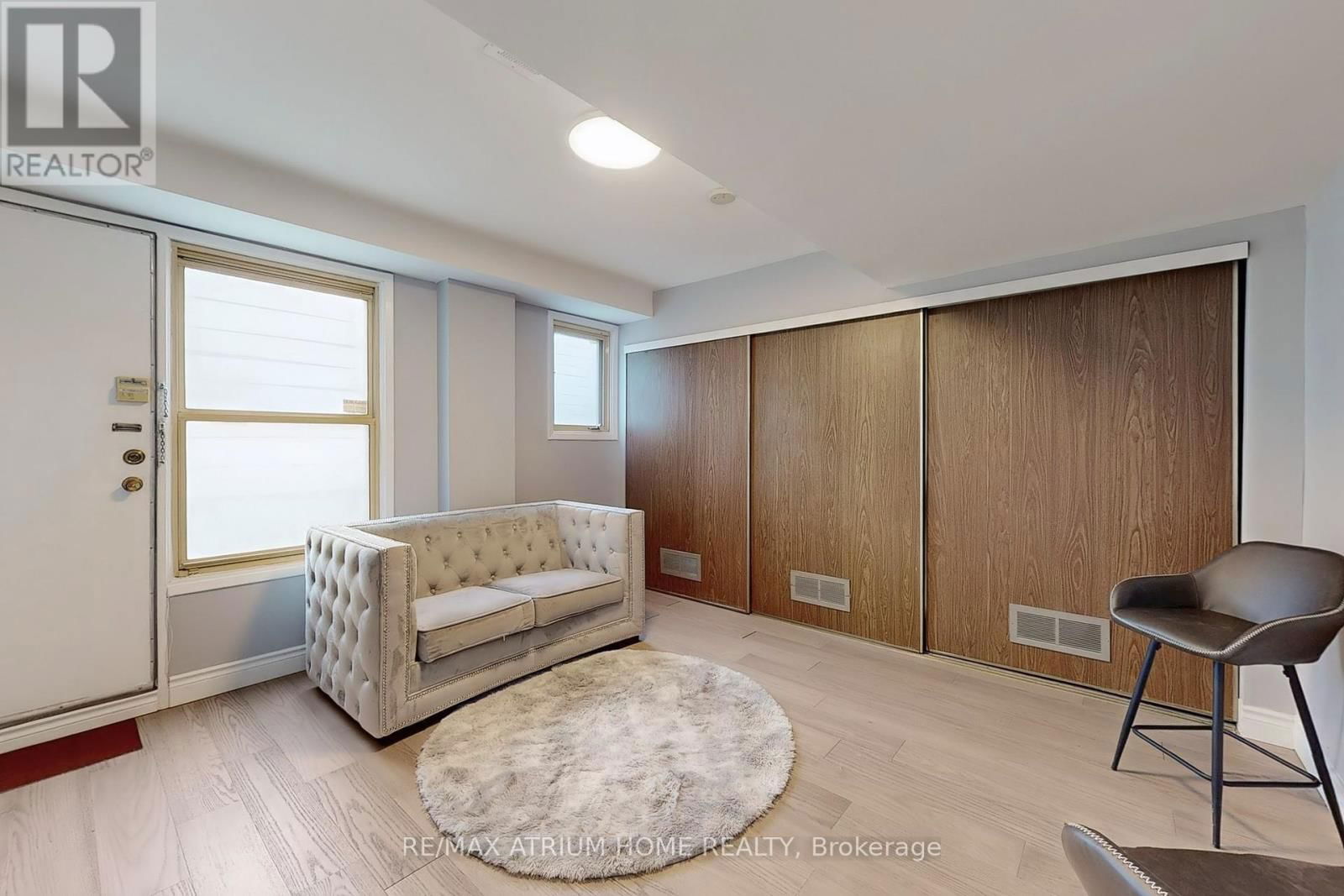 10 TOWNSEND ROAD Image 20