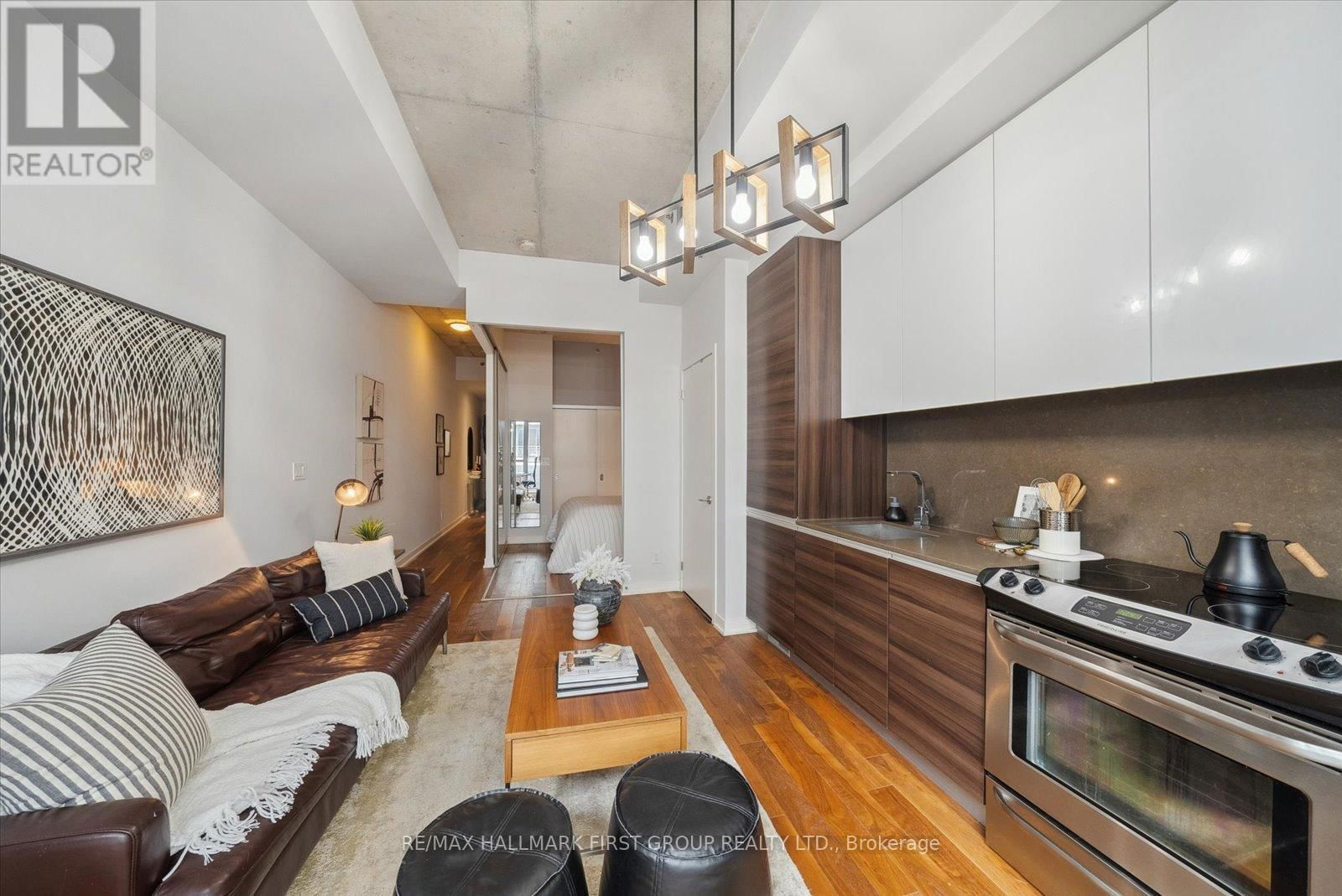 602 - 8 GLADSTONE AVENUE Image 14