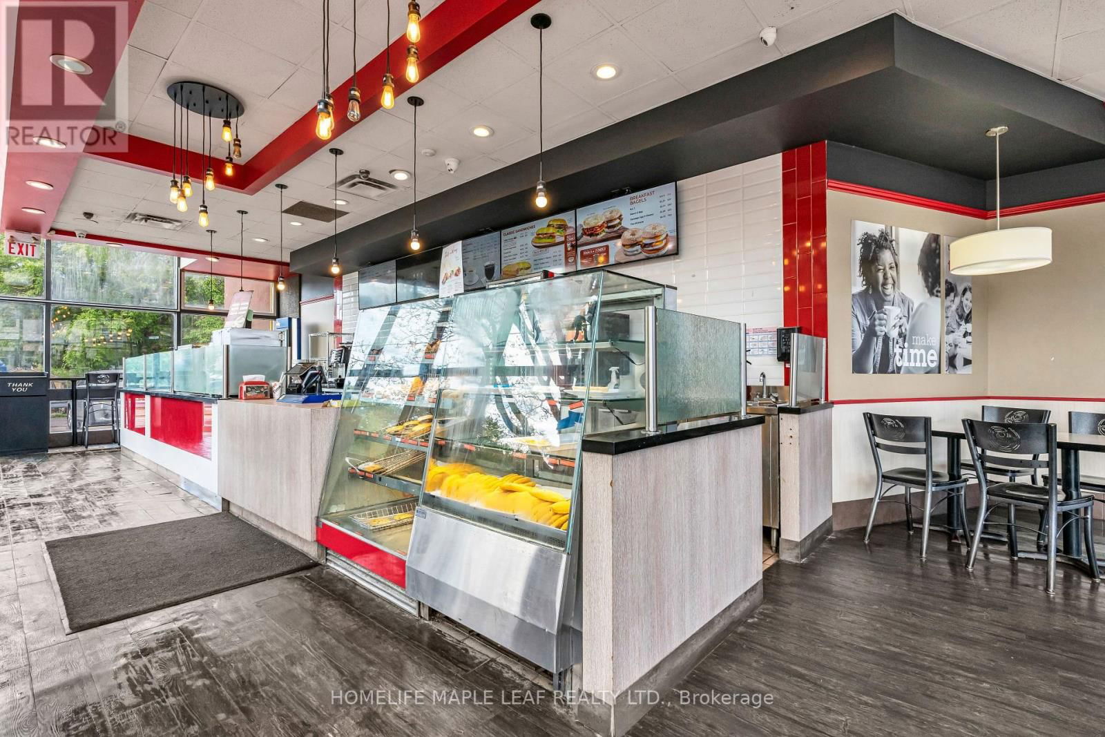 1471 EGLINTON AVENUE WEST Image 19