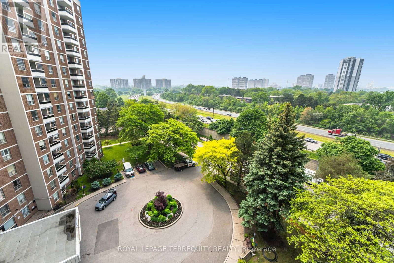 904 - 5 SHADY GOLFWAY Image 29