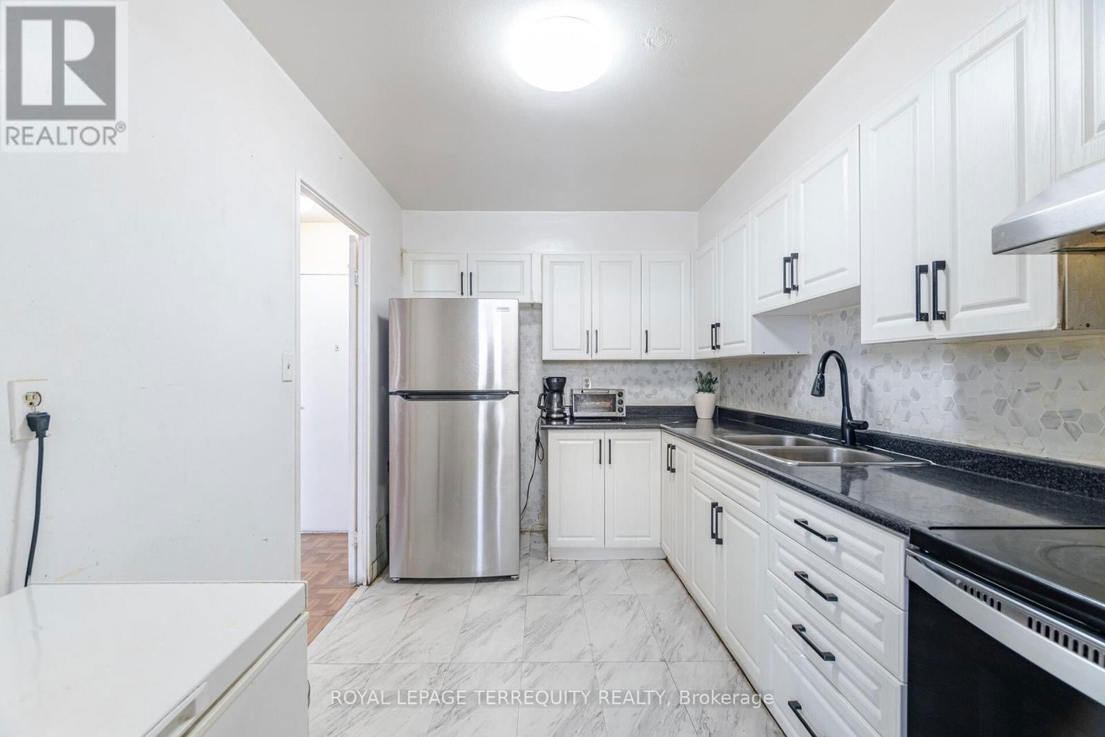 904 - 5 SHADY GOLFWAY Image 6