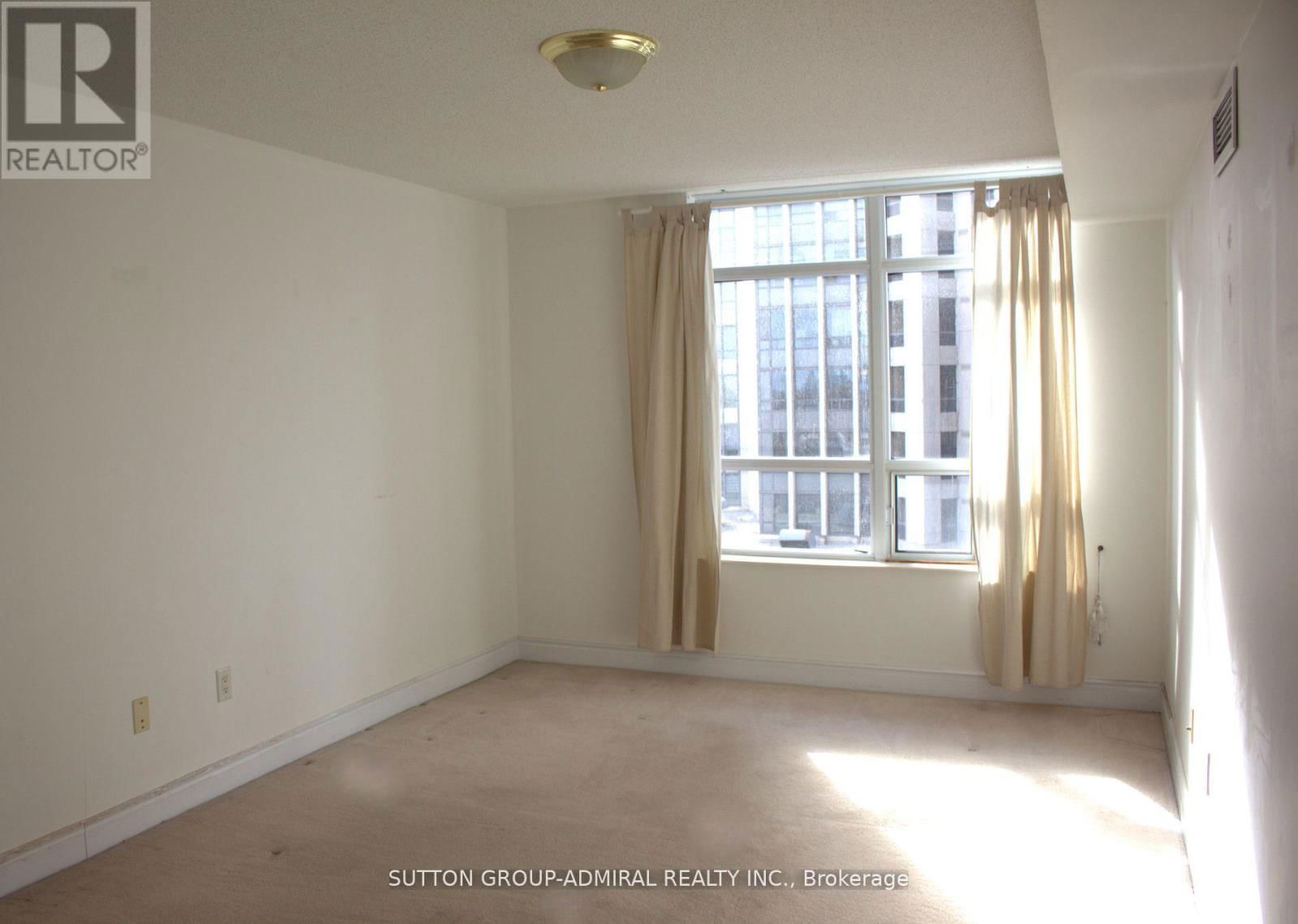 708 - 880 GRANDVIEW WAY Image 7