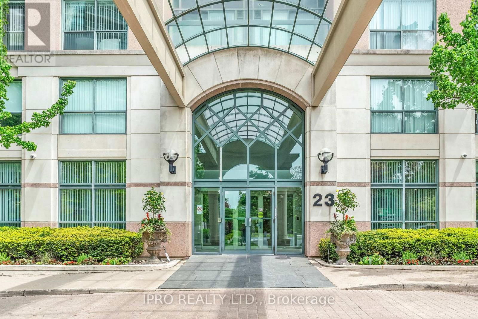 813 - 23 LORRAINE DRIVE Image 3