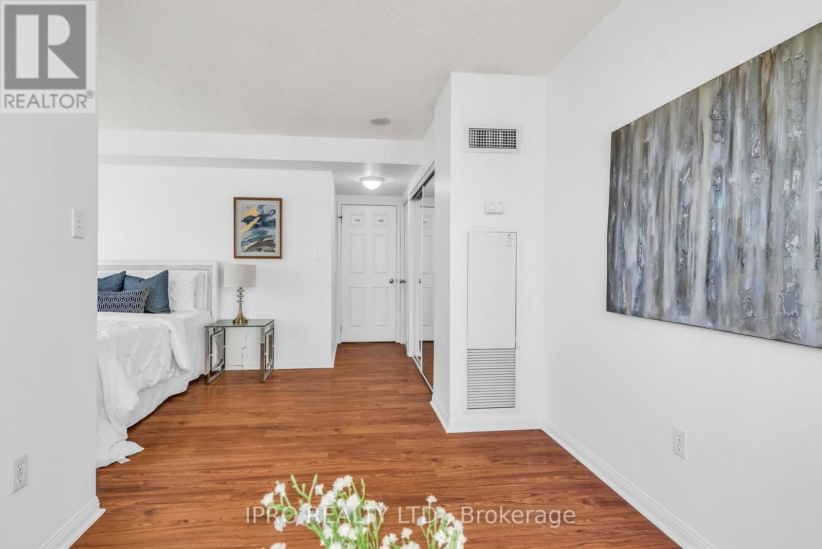 813 - 23 LORRAINE DRIVE Image 34