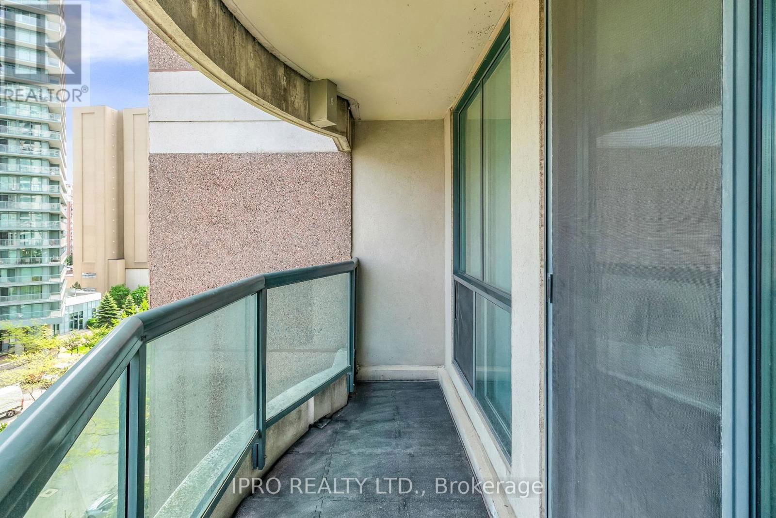 813 - 23 LORRAINE DRIVE Image 37
