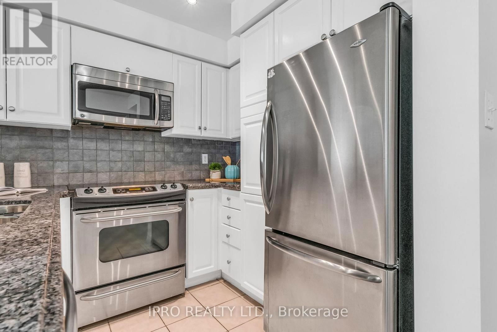 813 - 23 LORRAINE DRIVE Image 7