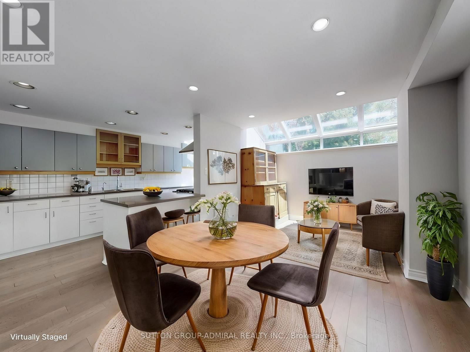 248 GLENGROVE AVENUE WEST Image 11