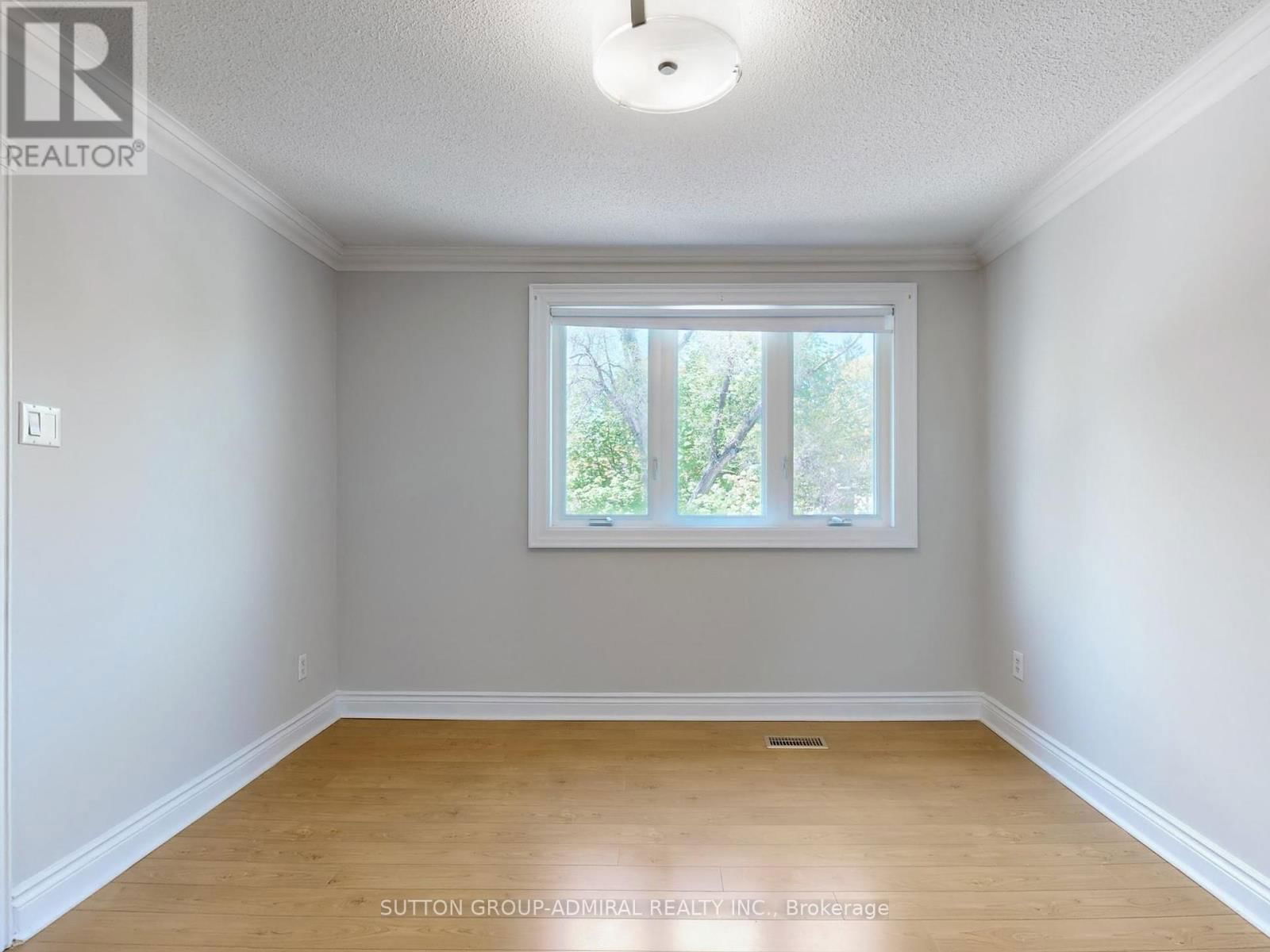 248 GLENGROVE AVENUE WEST Image 19