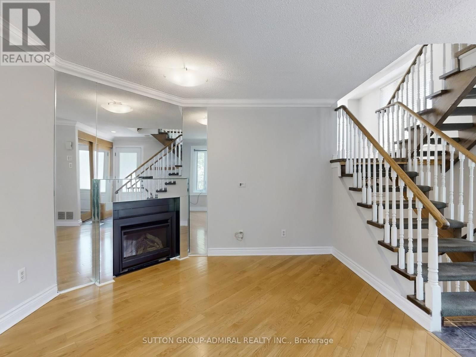 248 GLENGROVE AVENUE WEST Image 8