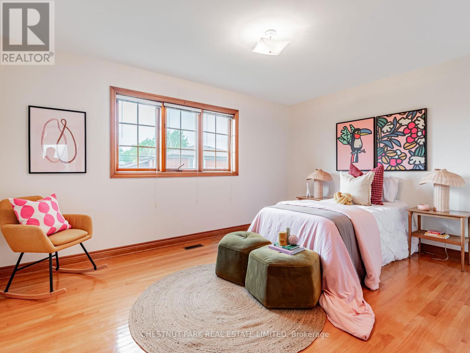 256 COCKSFIELD AVENUE Image 18
