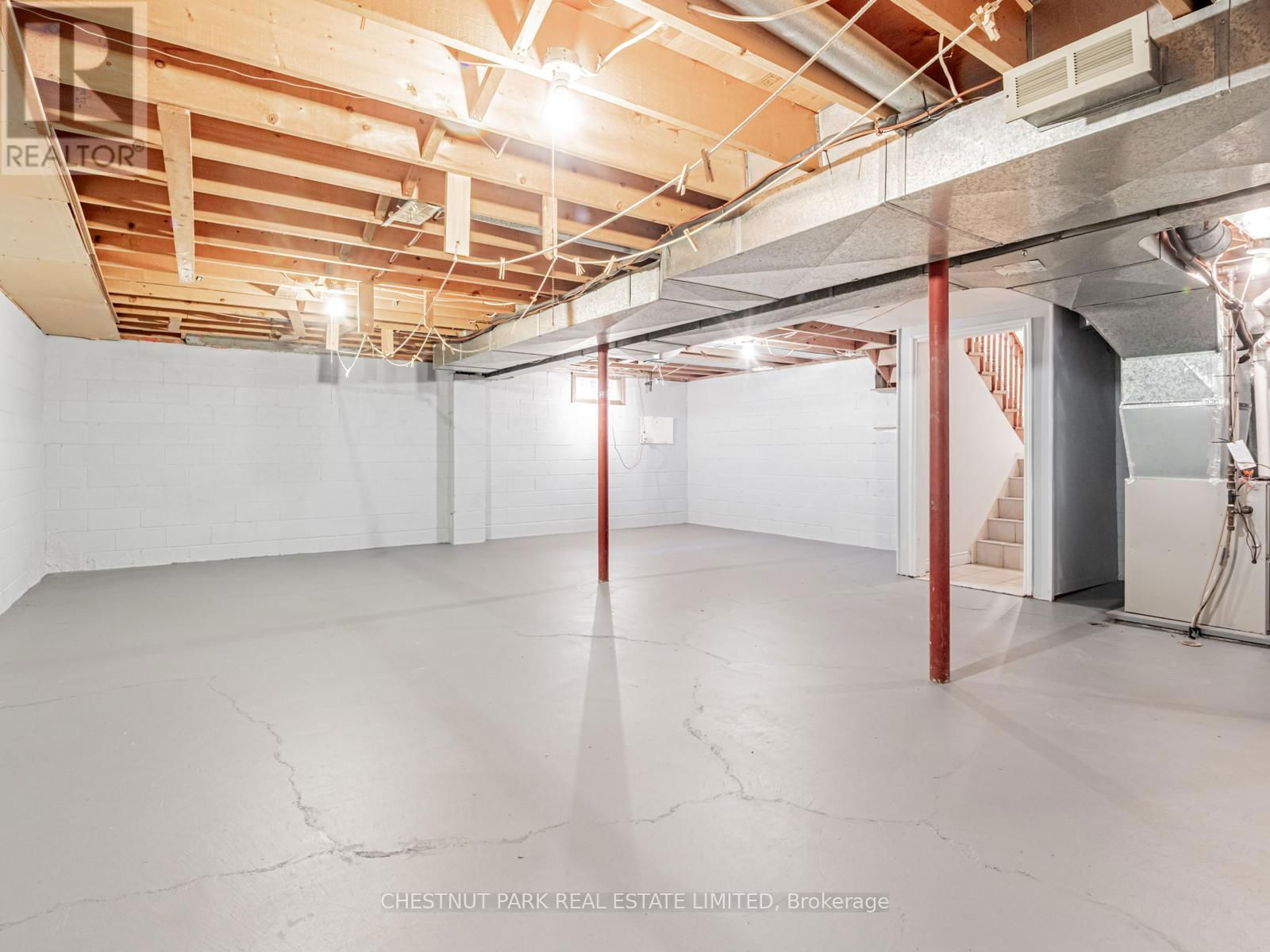 256 COCKSFIELD AVENUE Image 32