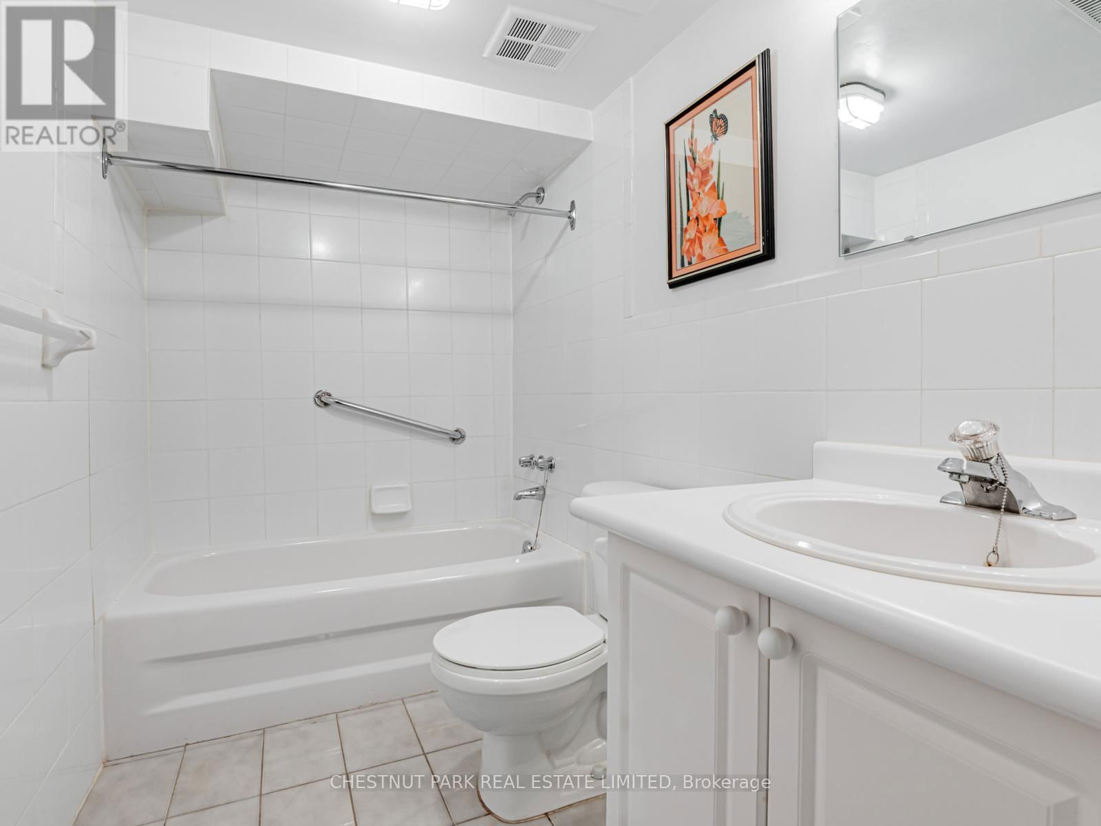 256 COCKSFIELD AVENUE Image 33