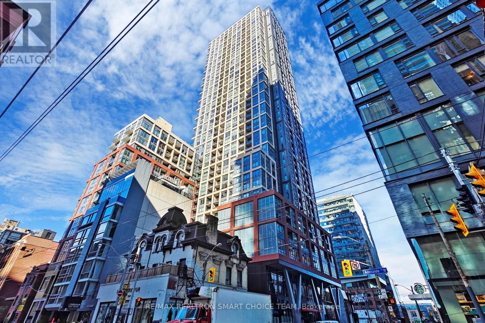 2905 - 108 PETER STREET Image 2