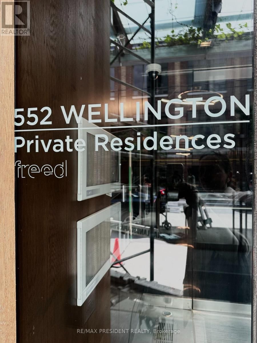 1103 - 552 WELLINGTON STREET WEST Image 16