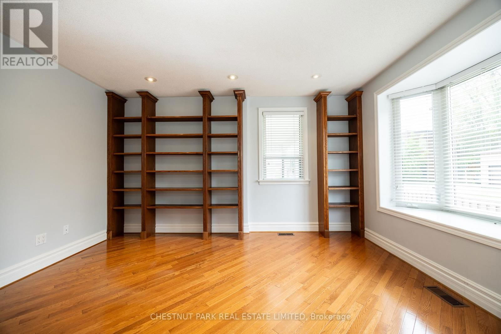 127 RANDOLPH ROAD Image 10