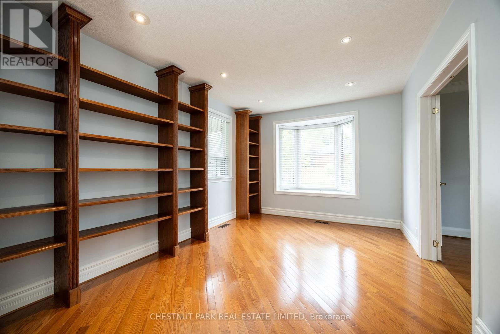 127 RANDOLPH ROAD Image 11