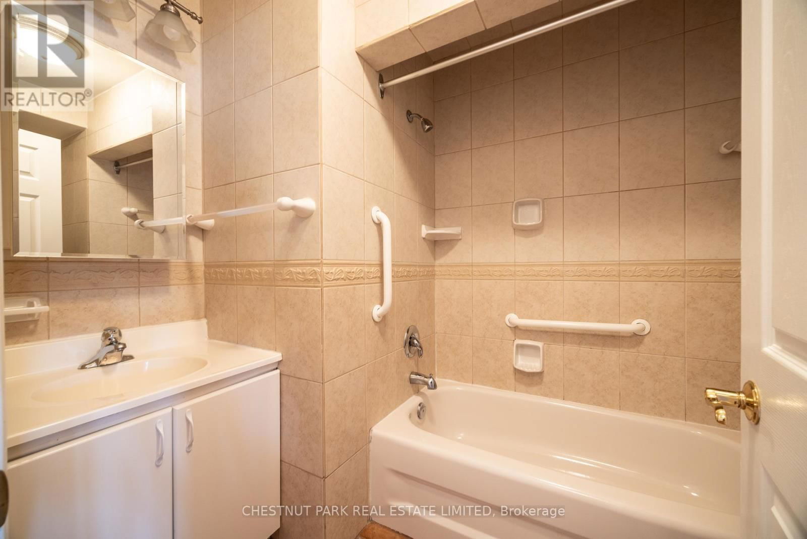 127 RANDOLPH ROAD Image 20