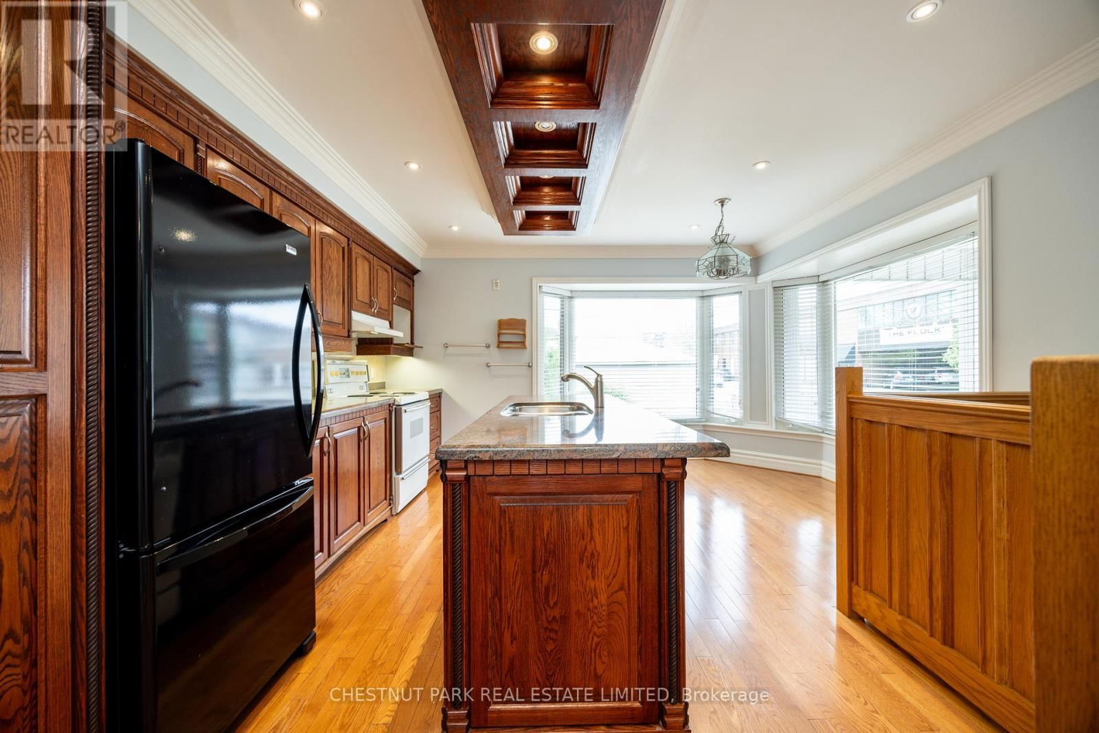 127 RANDOLPH ROAD Image 24