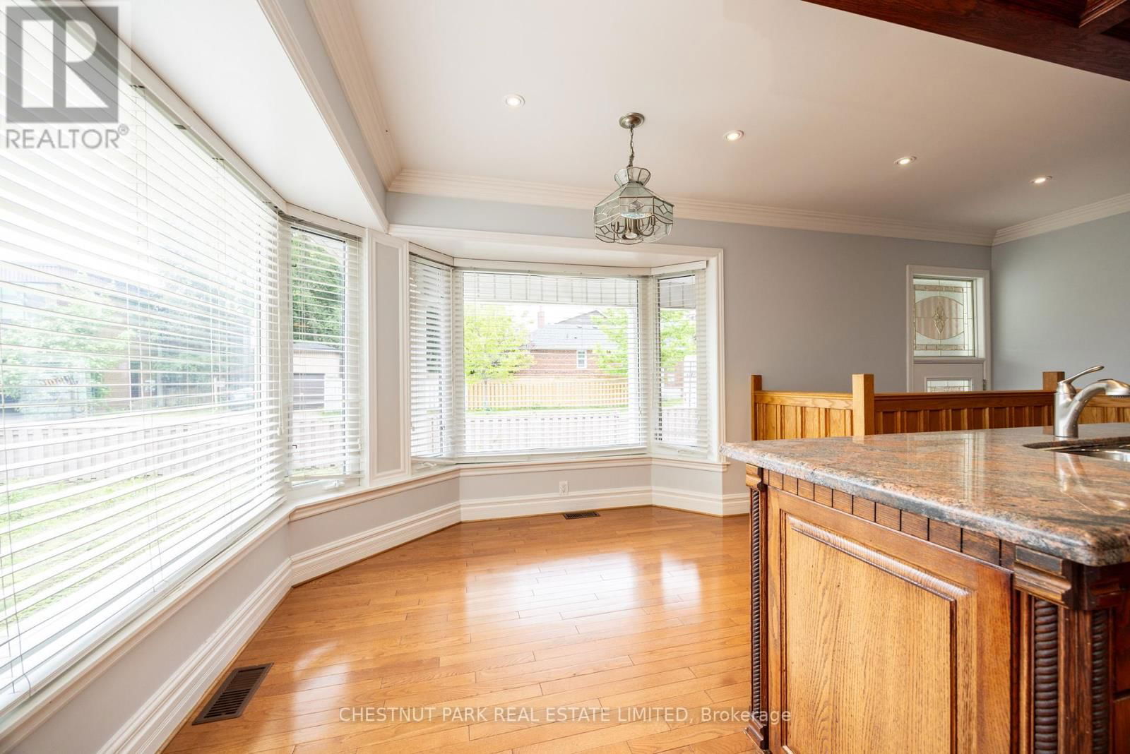 127 RANDOLPH ROAD Image 30