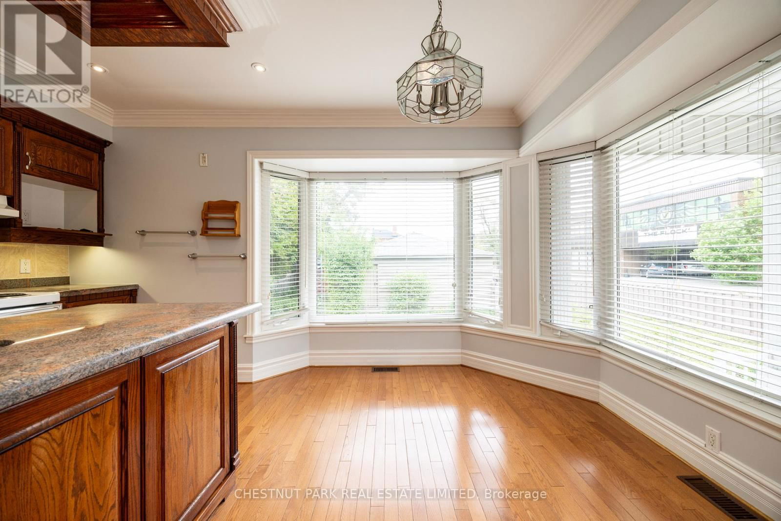 127 RANDOLPH ROAD Image 32