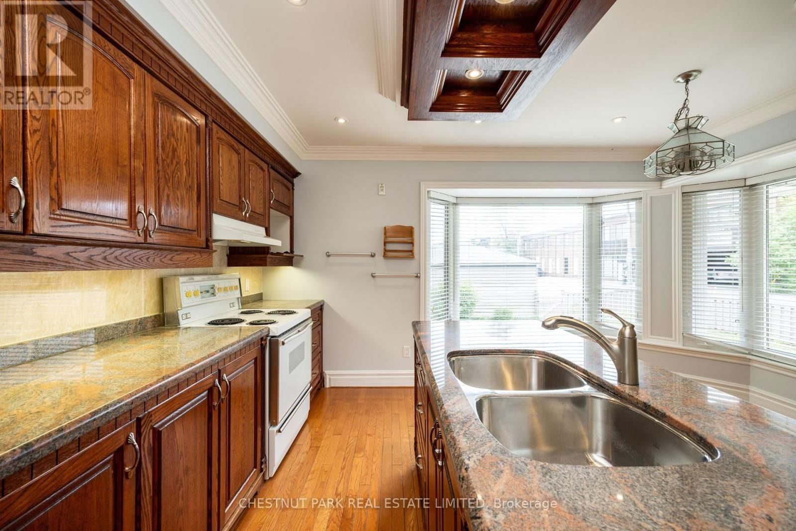 127 RANDOLPH ROAD Image 33