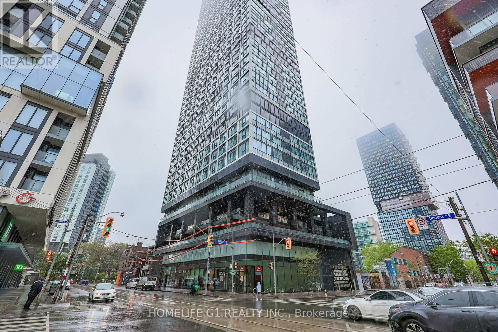 1001 - 181 DUNDAS STREET Image 2