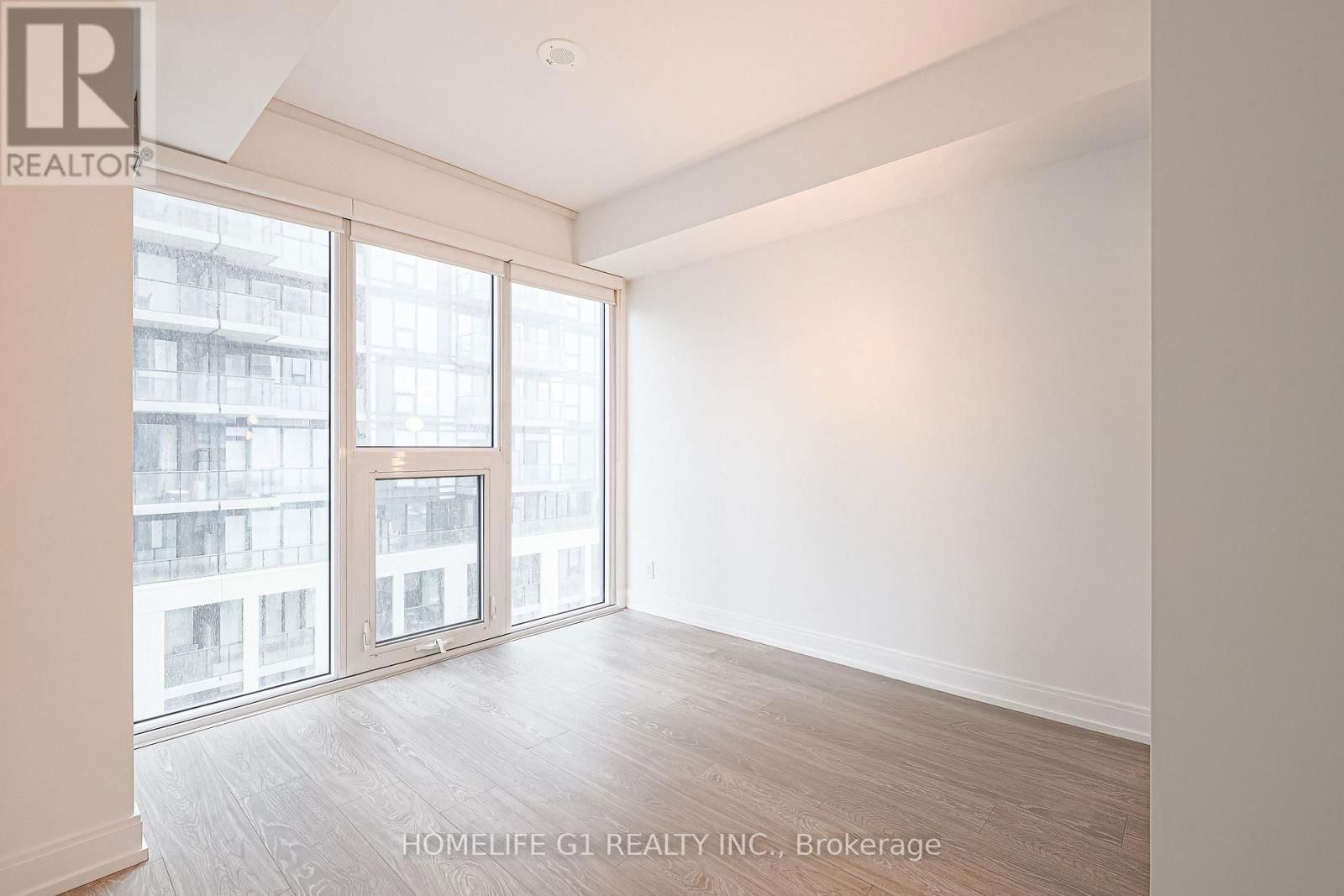 1001 - 181 DUNDAS STREET Image 4
