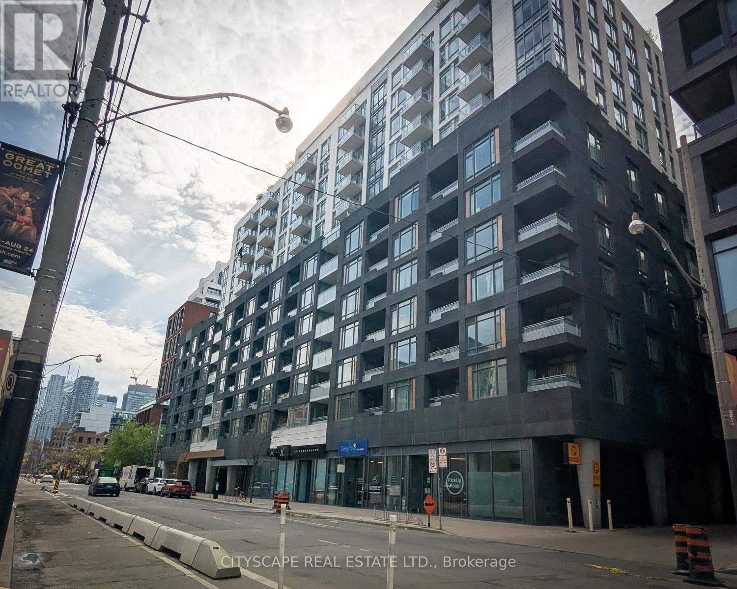 330 - 525 ADELAIDE STREET WEST Image 2