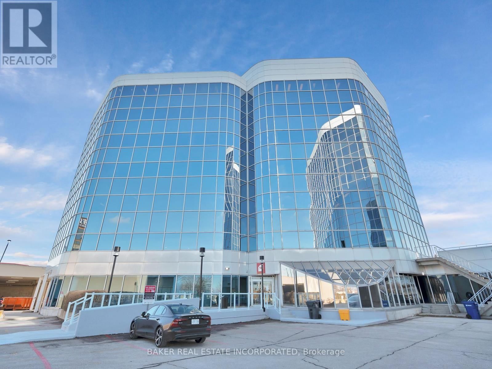 527 - 105 GORDON BAKER ROAD Image 6
