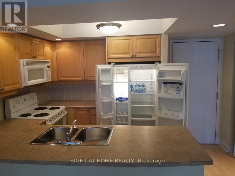 1716 - 15 NORTHTOWN WAY Image 11