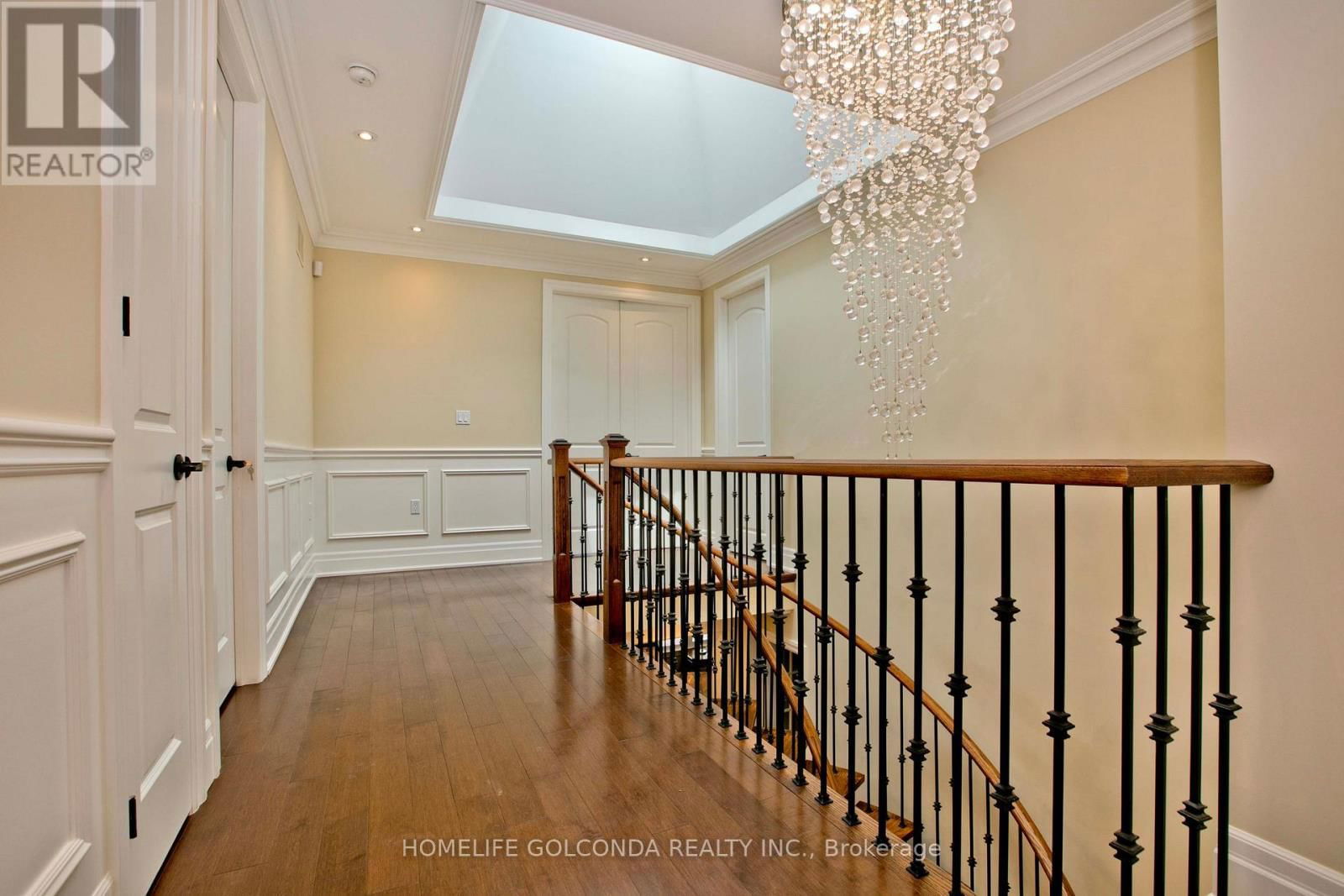 394 CONNAUGHT AVENUE Image 19