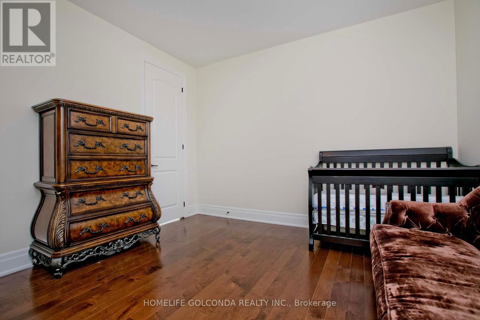 394 CONNAUGHT AVENUE Image 24