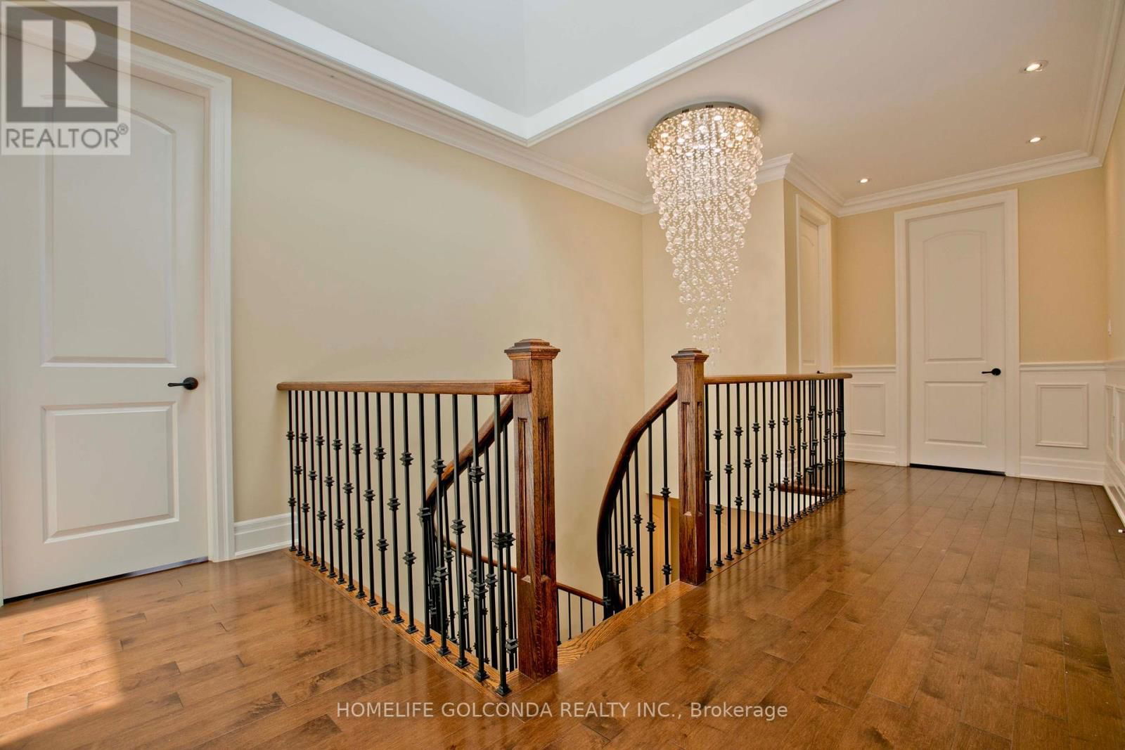 394 CONNAUGHT AVENUE Image 25