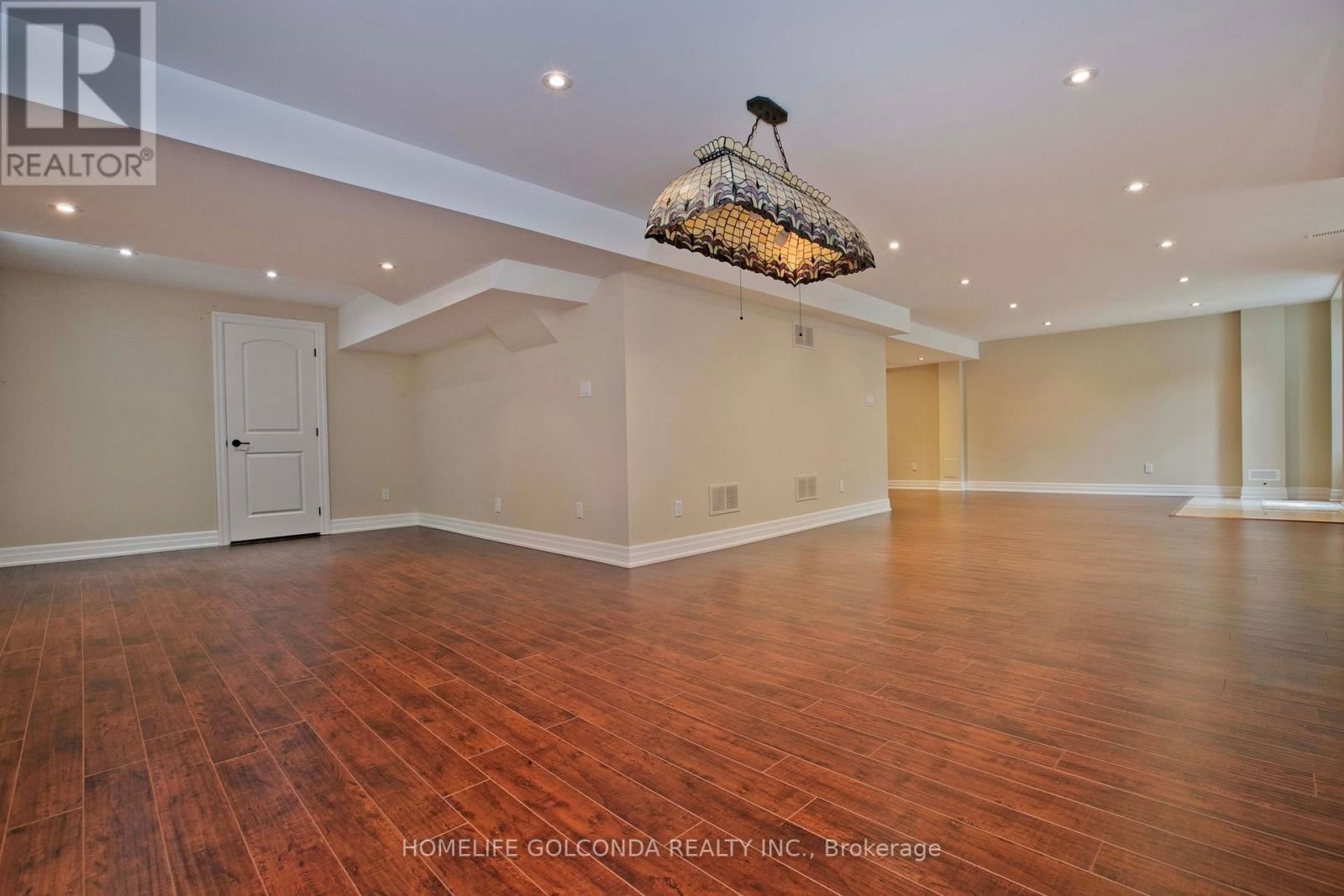 394 CONNAUGHT AVENUE Image 35