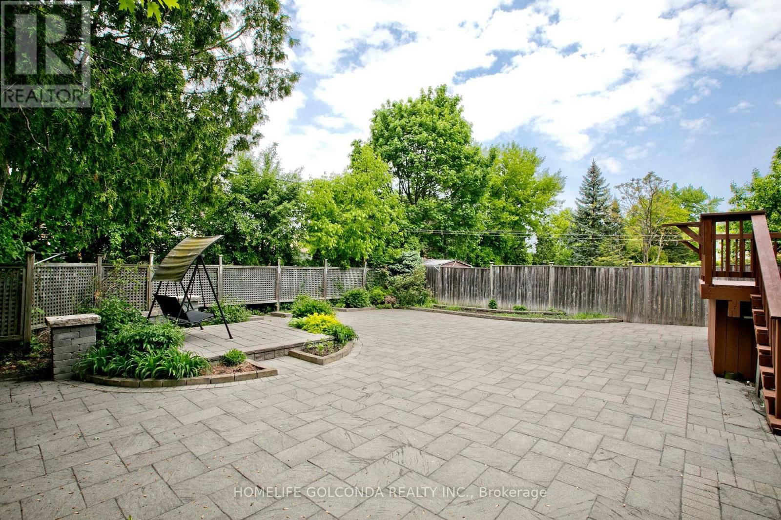 394 CONNAUGHT AVENUE Image 38
