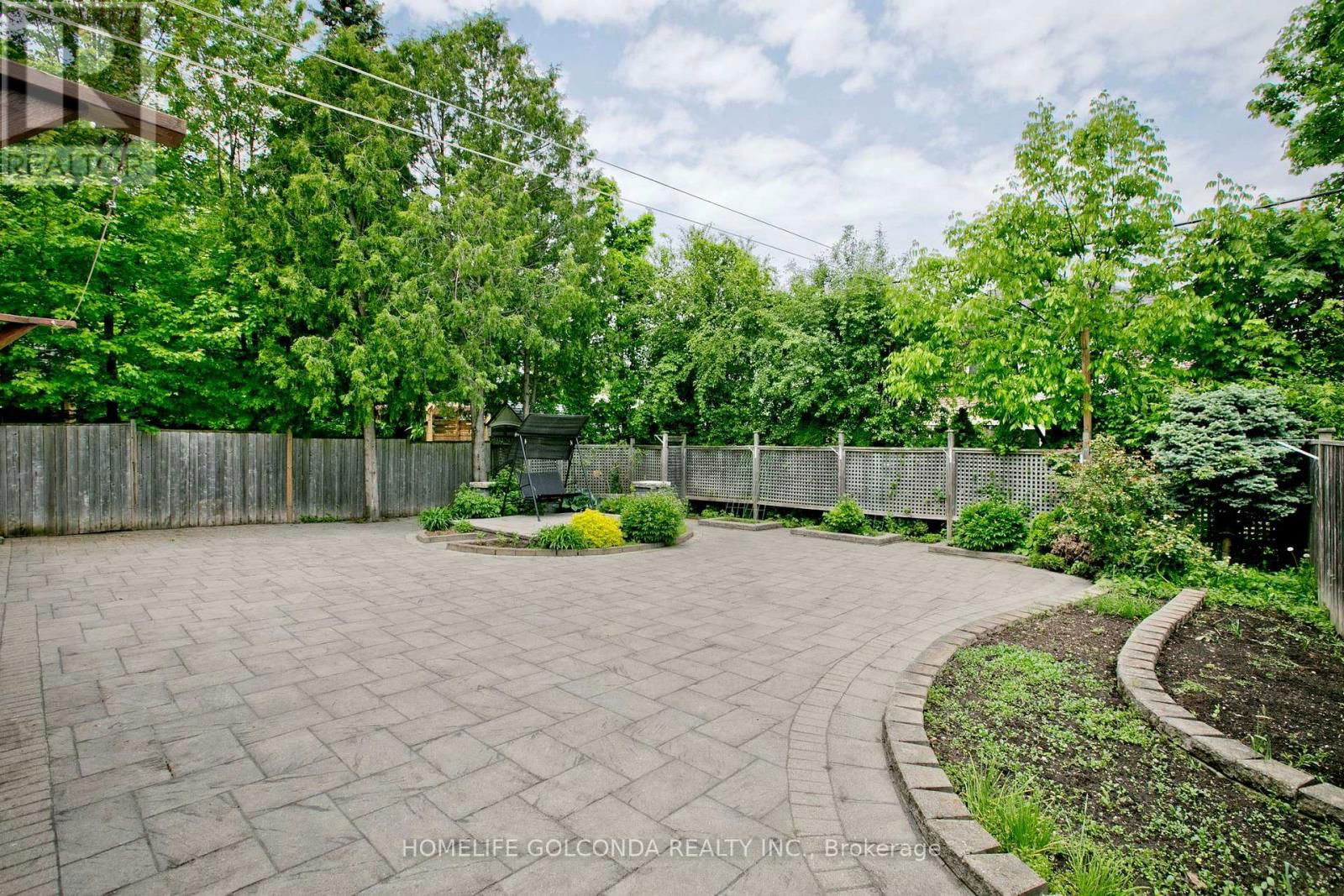 394 CONNAUGHT AVENUE Image 40
