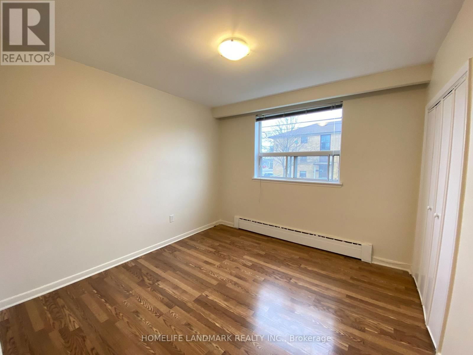 2 - 240 WILMINGTON AVENUE Image 13