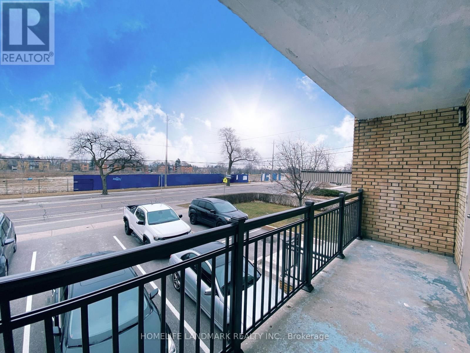 2 - 240 WILMINGTON AVENUE Image 17
