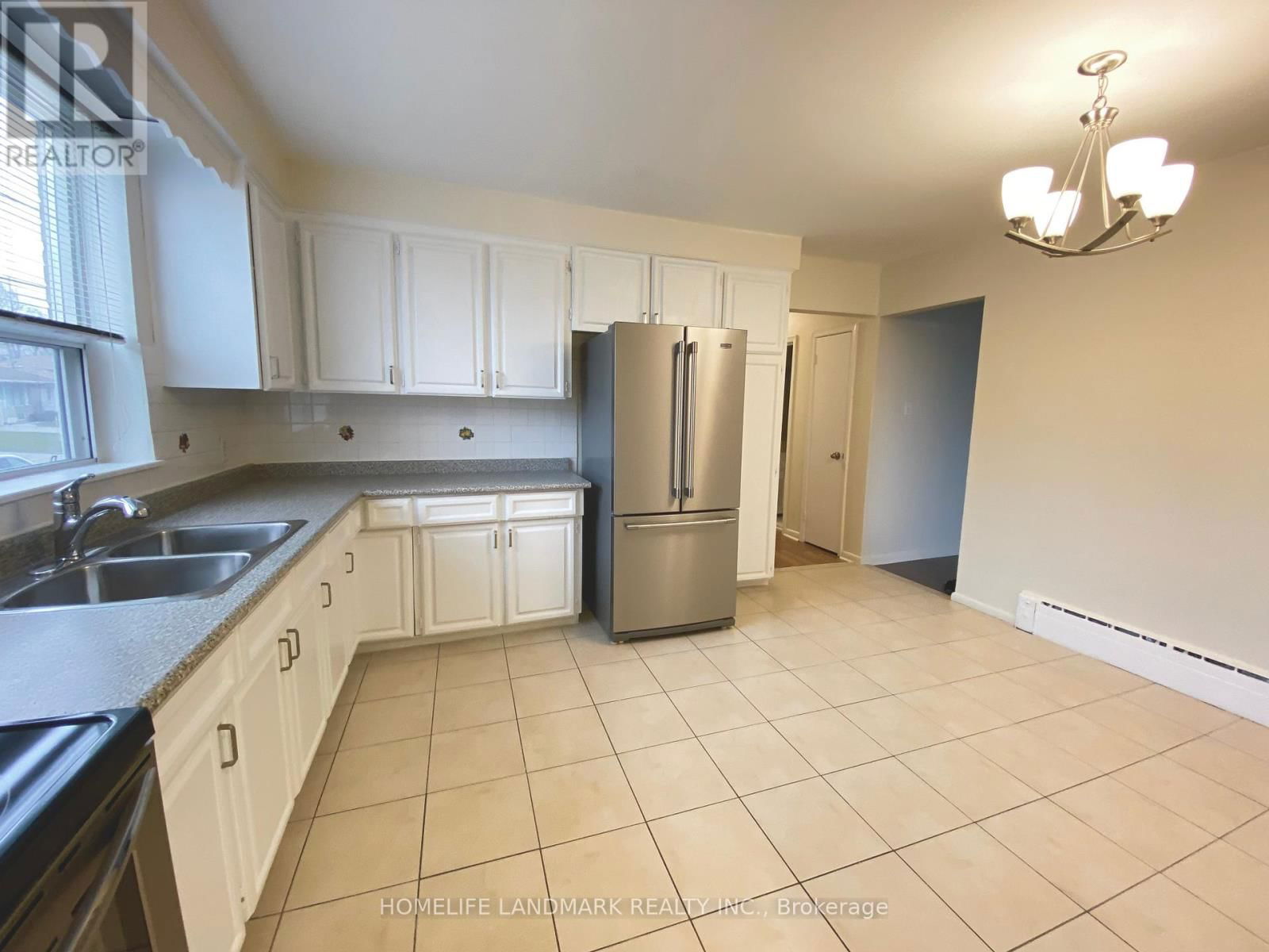 2 - 240 WILMINGTON AVENUE Image 9