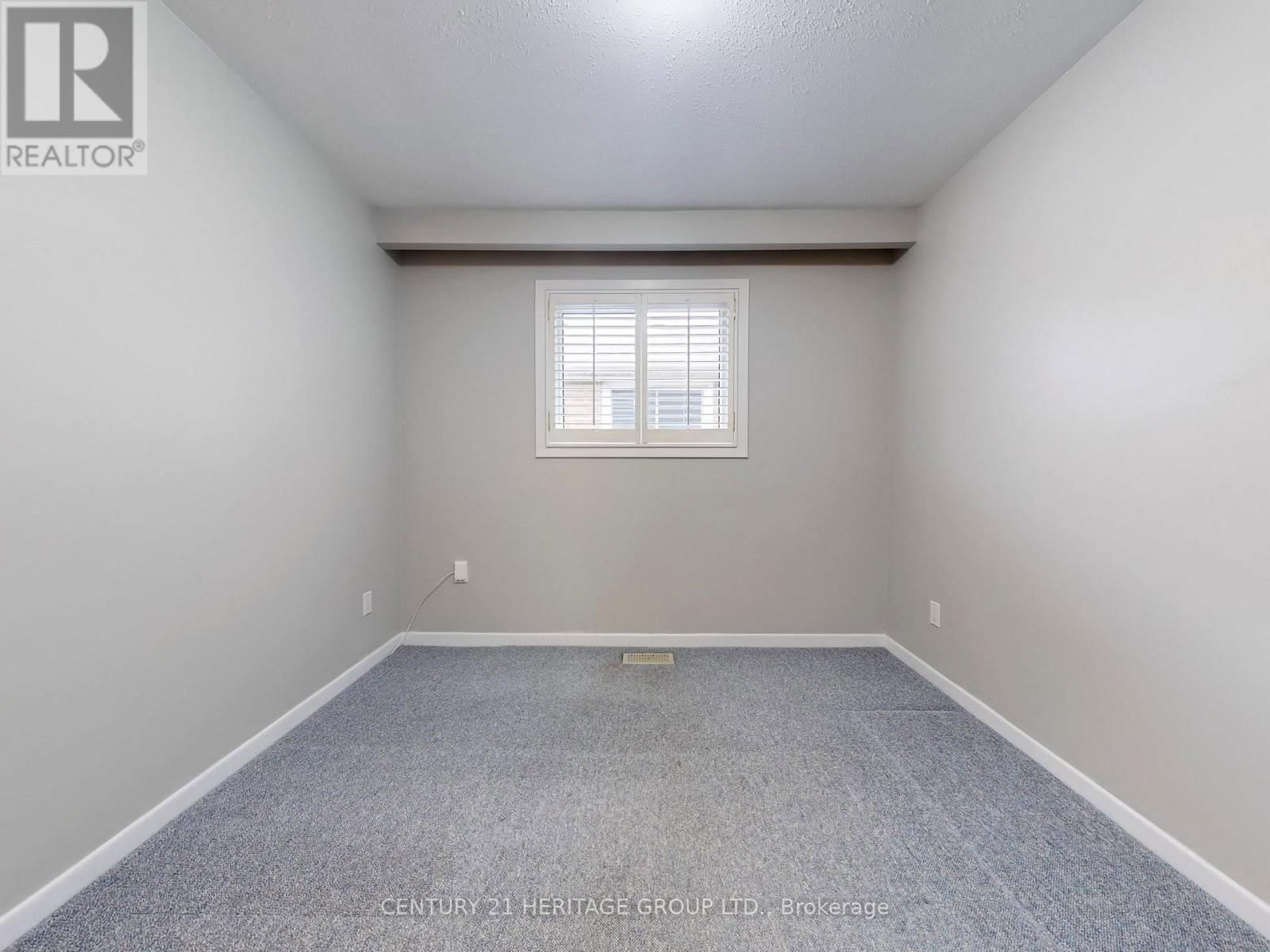 45 REIBER CRESCENT Image 13