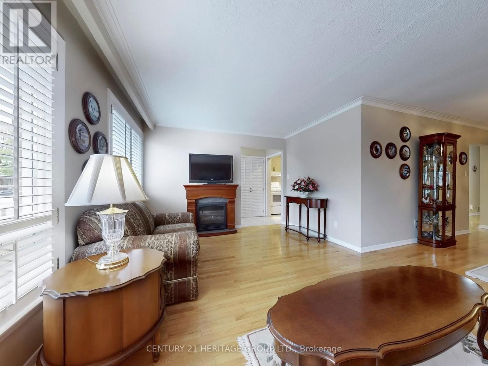 45 REIBER CRESCENT Image 5